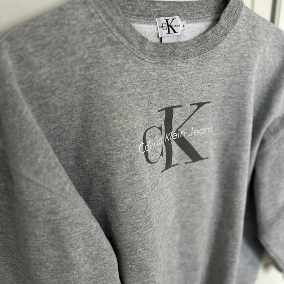 Calvin Klein Gray Cropped Pullover Sweatshirt Crewneck Vintage 90s Youth Large - Picture 2 of 3